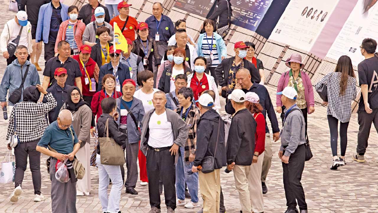 五一黃金周 旅議會料60萬旅客訪港 八成屬自由行