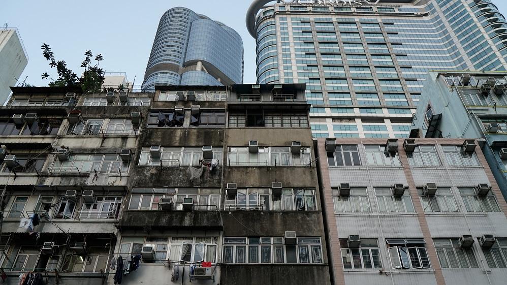 仲量聯行指，土地審裁處數據顯示，去年接獲的強拍舊樓申請宗數，較2019至2021年的3年平均數字低24%，而今年截至3月份，僅錄得兩份強拍申請。(資料圖片)