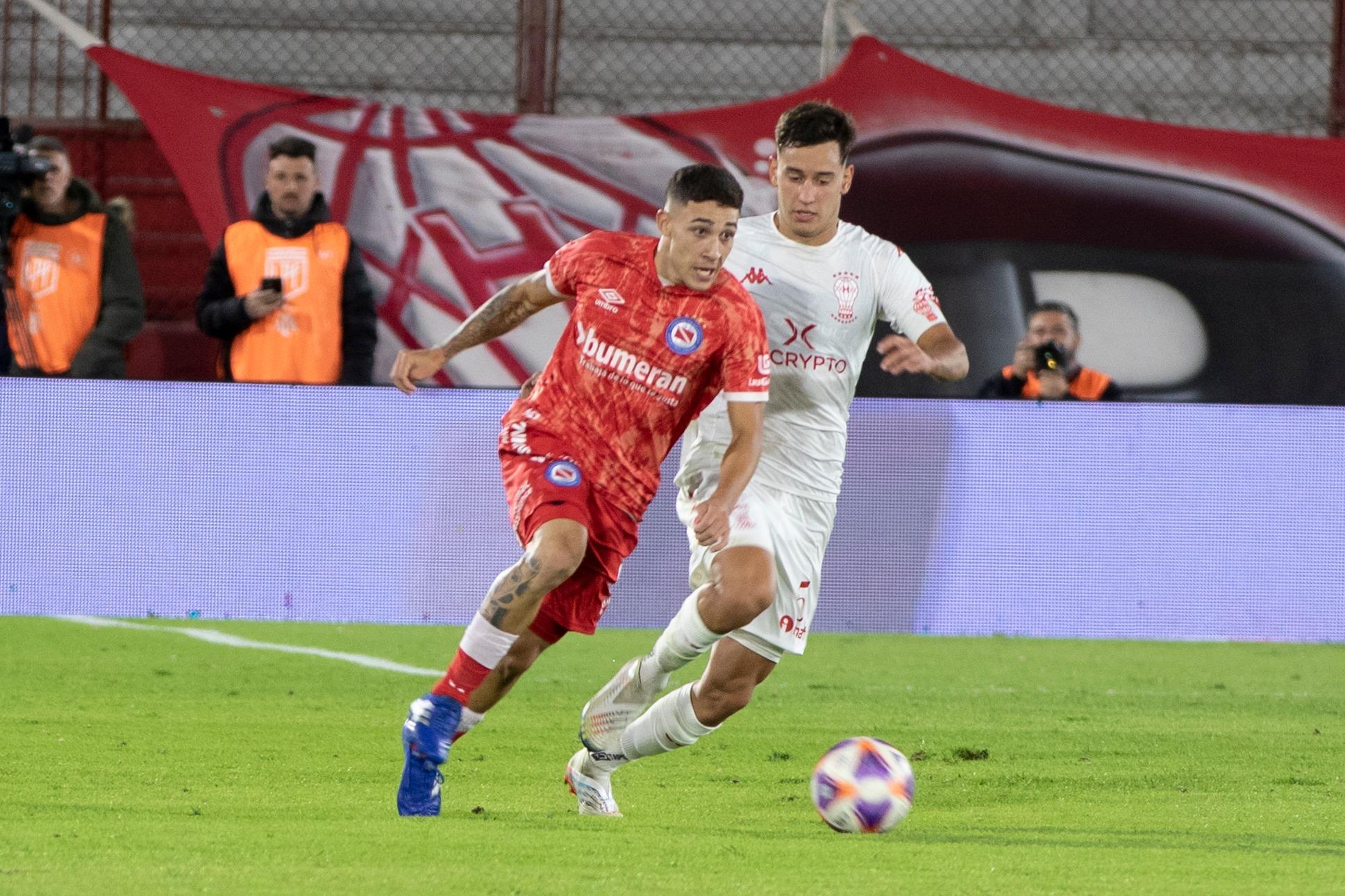 阿甲｜小阿根廷人主場未嘗敗績 讓得起甘拿斯亞一球