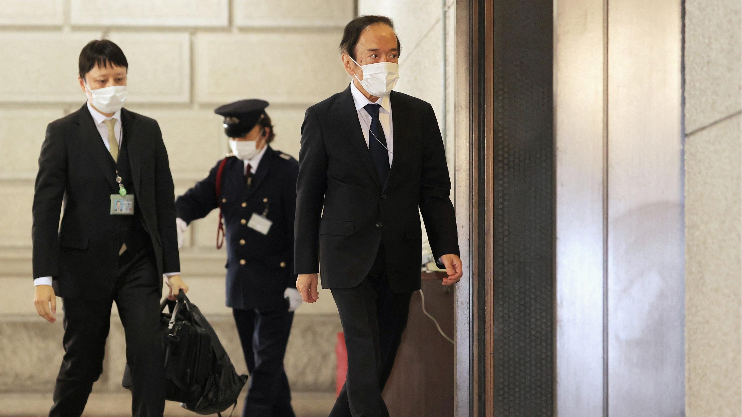 植田和男履新 強調日本貨幣政策不變 日圓急跌