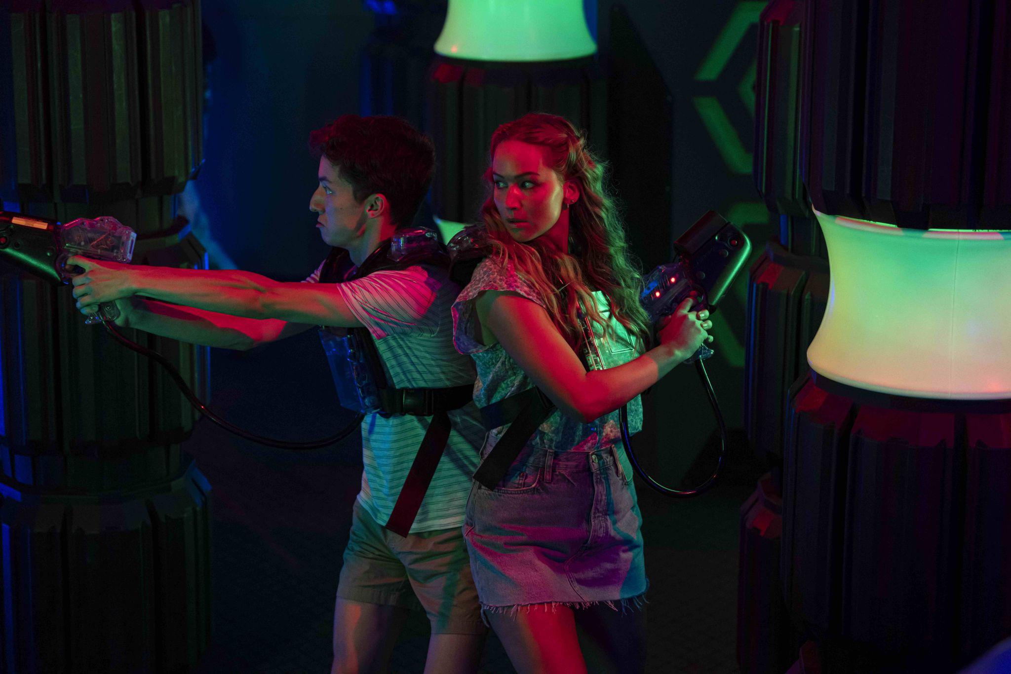 影后珍妮花羅倫絲懶理形象《調教你處男》改期6月上映