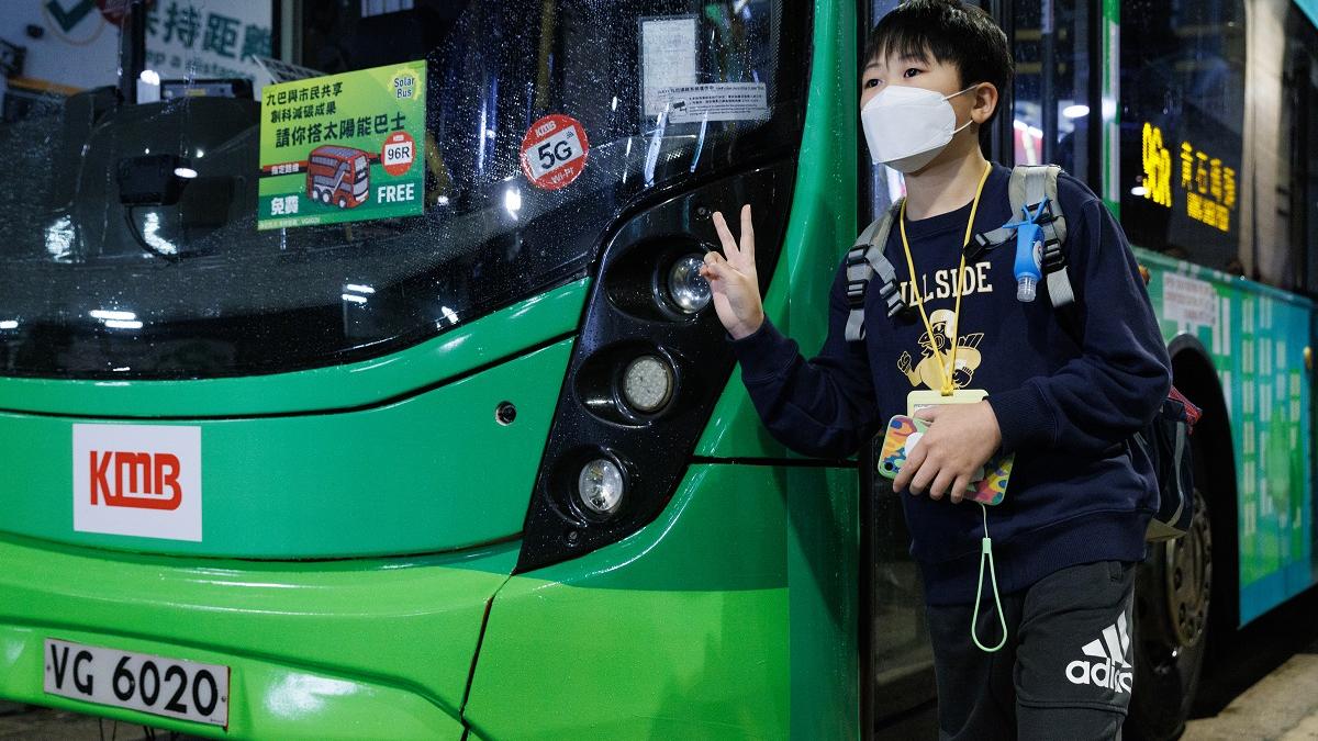九巴曾在96R線舉辦太陽能巴士免費乘車日。(資料圖片／蘇文傑攝)