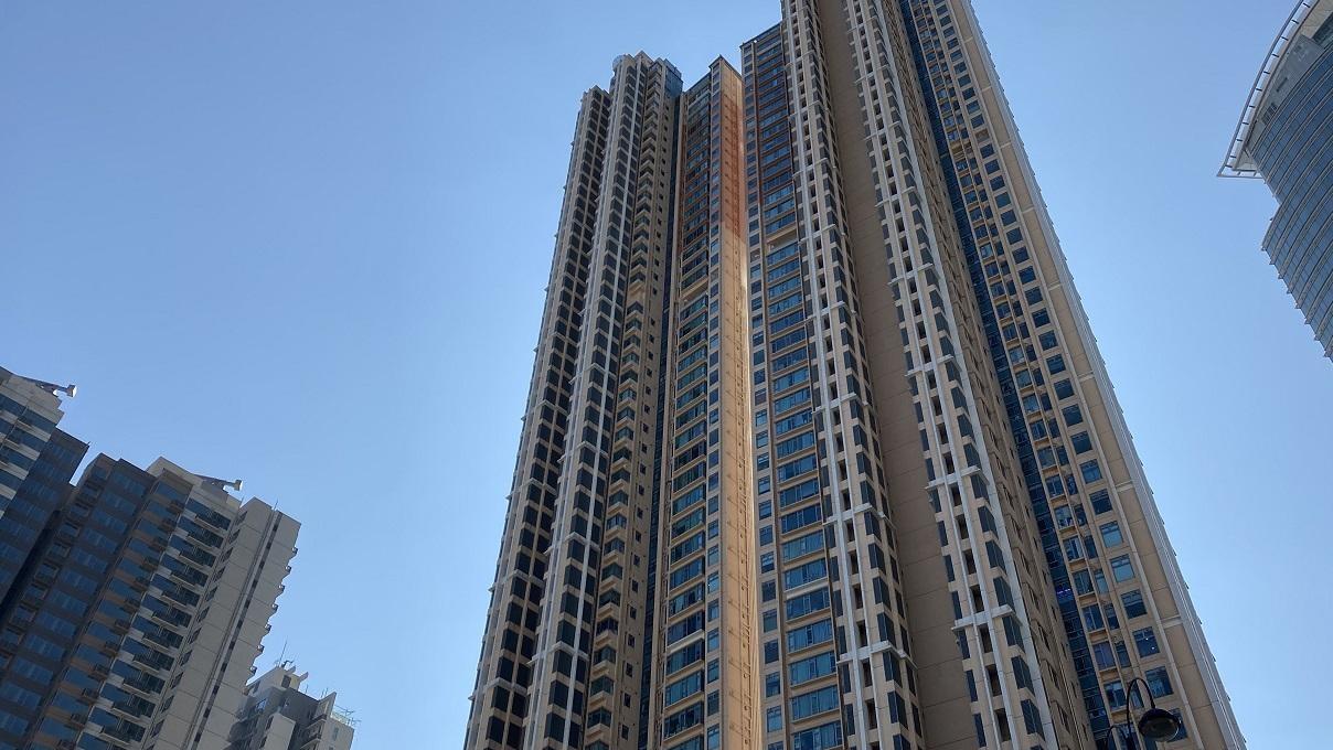 荃灣御凱錄罕有四房連平台特色戶成交，作價5,098萬元，平均呎價32,827元。