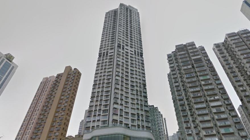 北角港濤軒剛錄本月首宗二手買賣成交，單位為罕有放盤的海景兩房戶，獲用家以1,498萬元承接，呎價23,406元。