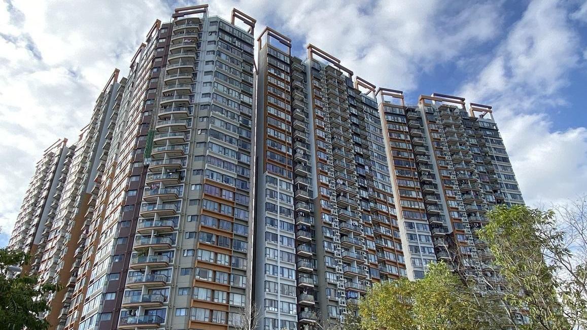 元朗區本月累錄約28宗二手成交，與上月同期相若。近日區內成交集中於二、三線屋苑，其中翹翠峰單日錄得2宗買賣。