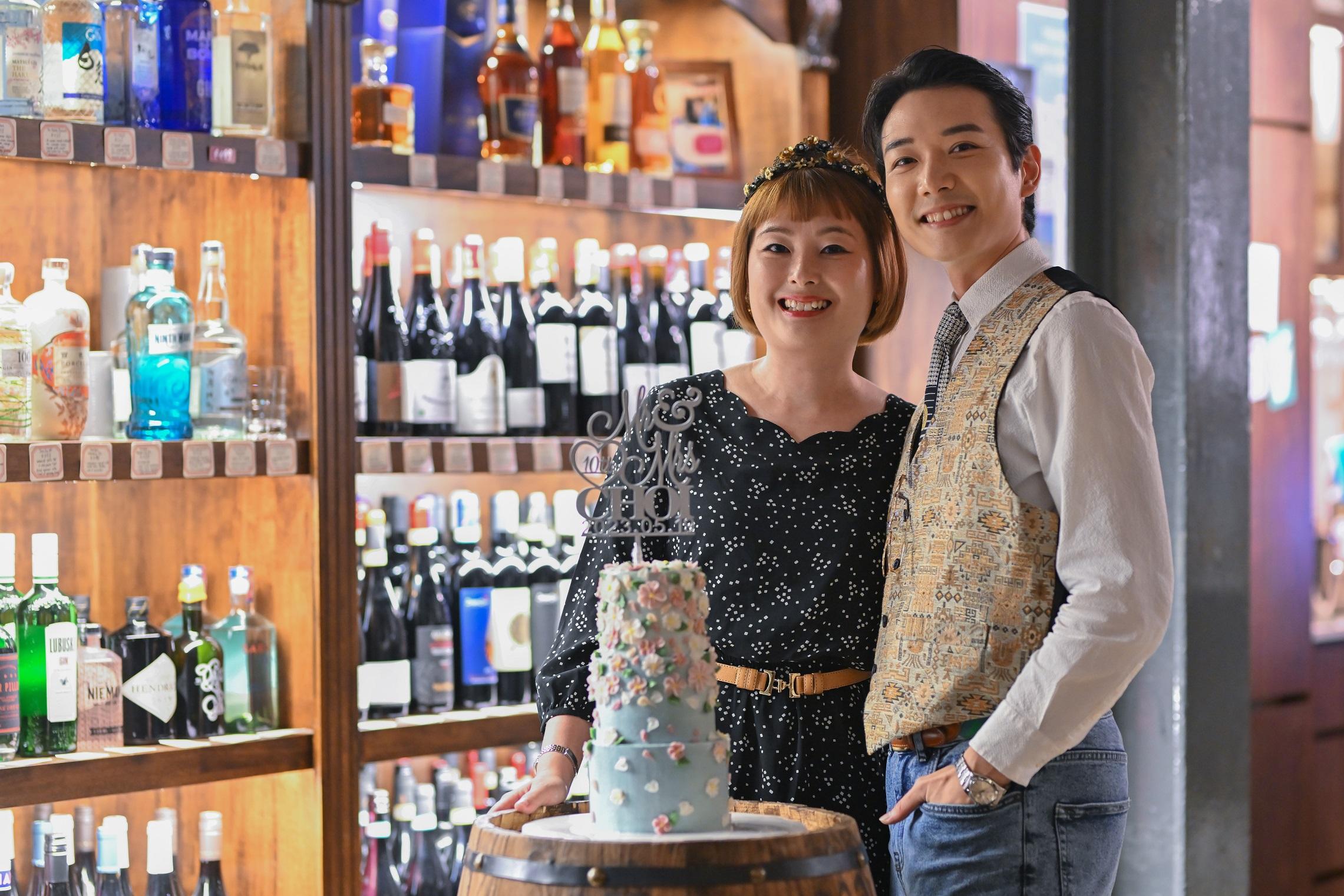 BabyJohn蔡瀚憶出道兼結緍10周年   感激太太陪伴撐過事業上峰迴路轉嘅歷程