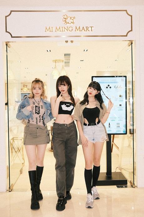 女團EOS出健康性感寫真    杜汶澤承諾銷標即出廣東歌：我自己一蚊都唔袋