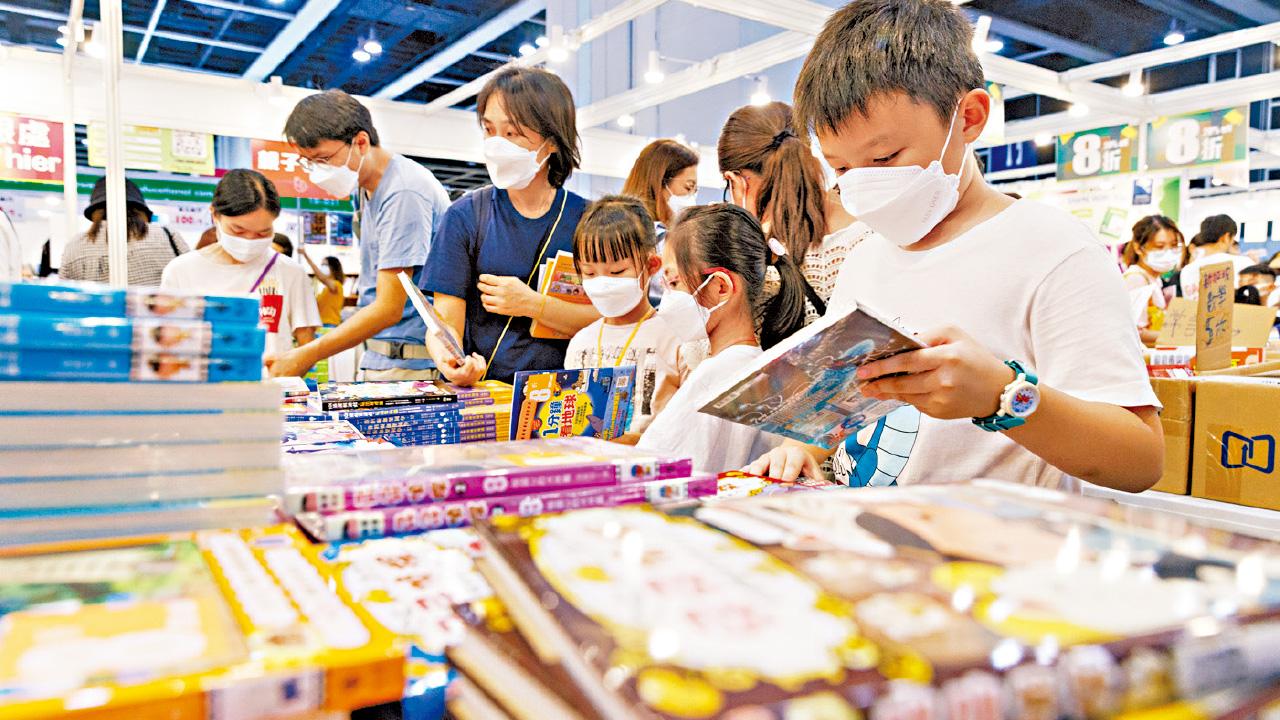 港學生閱讀能力全球第二興趣尾二 學者倡家長建立閱讀家庭