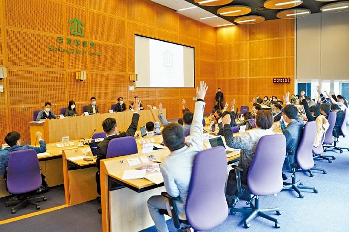 構建良政善治的區議會