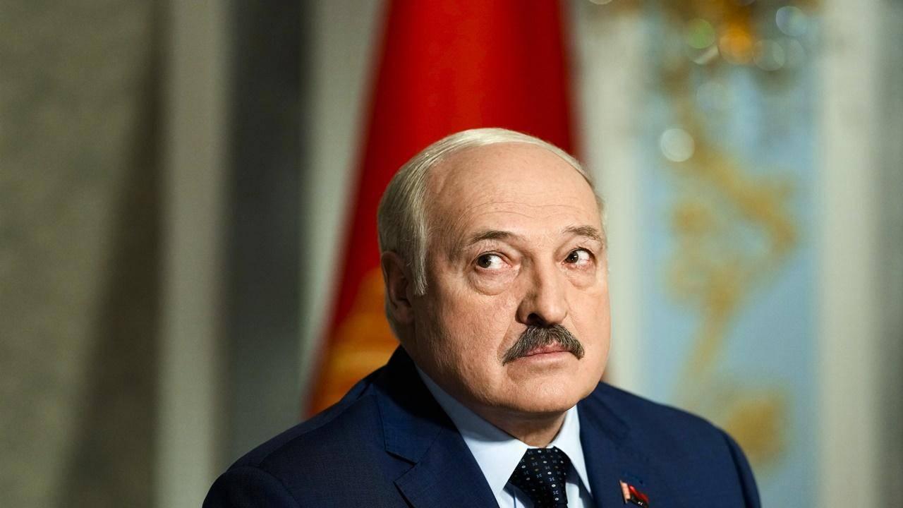 白俄總統盧卡申科首次回應病重傳聞　稱僅感染腺病毒不會致死