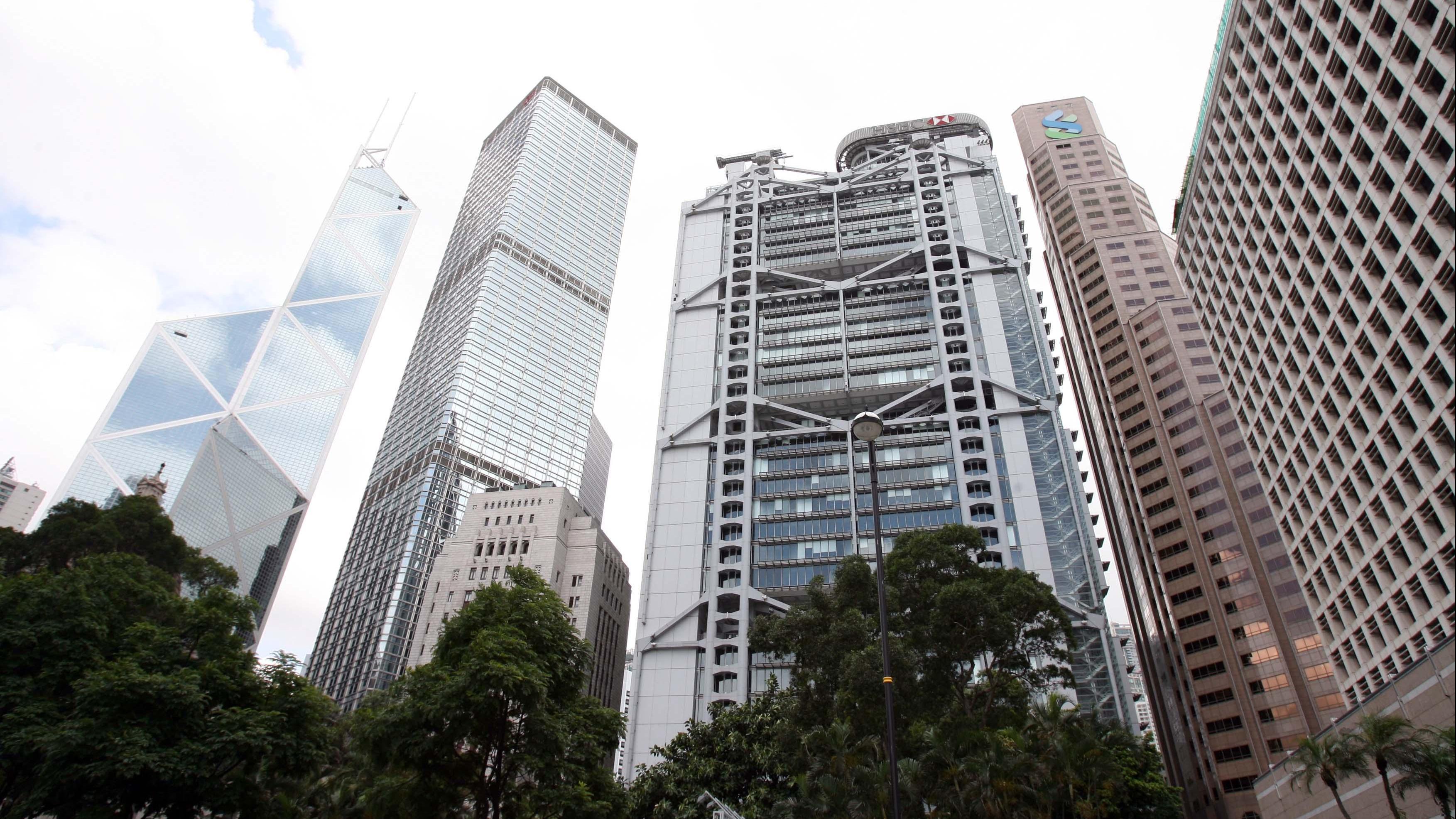 利嘉閣按揭預計，美國利率已見頂，惟第3季調頭減息的機會不大，而本港銀行是次跟隨加P，也屬預期之內。(資料圖片)