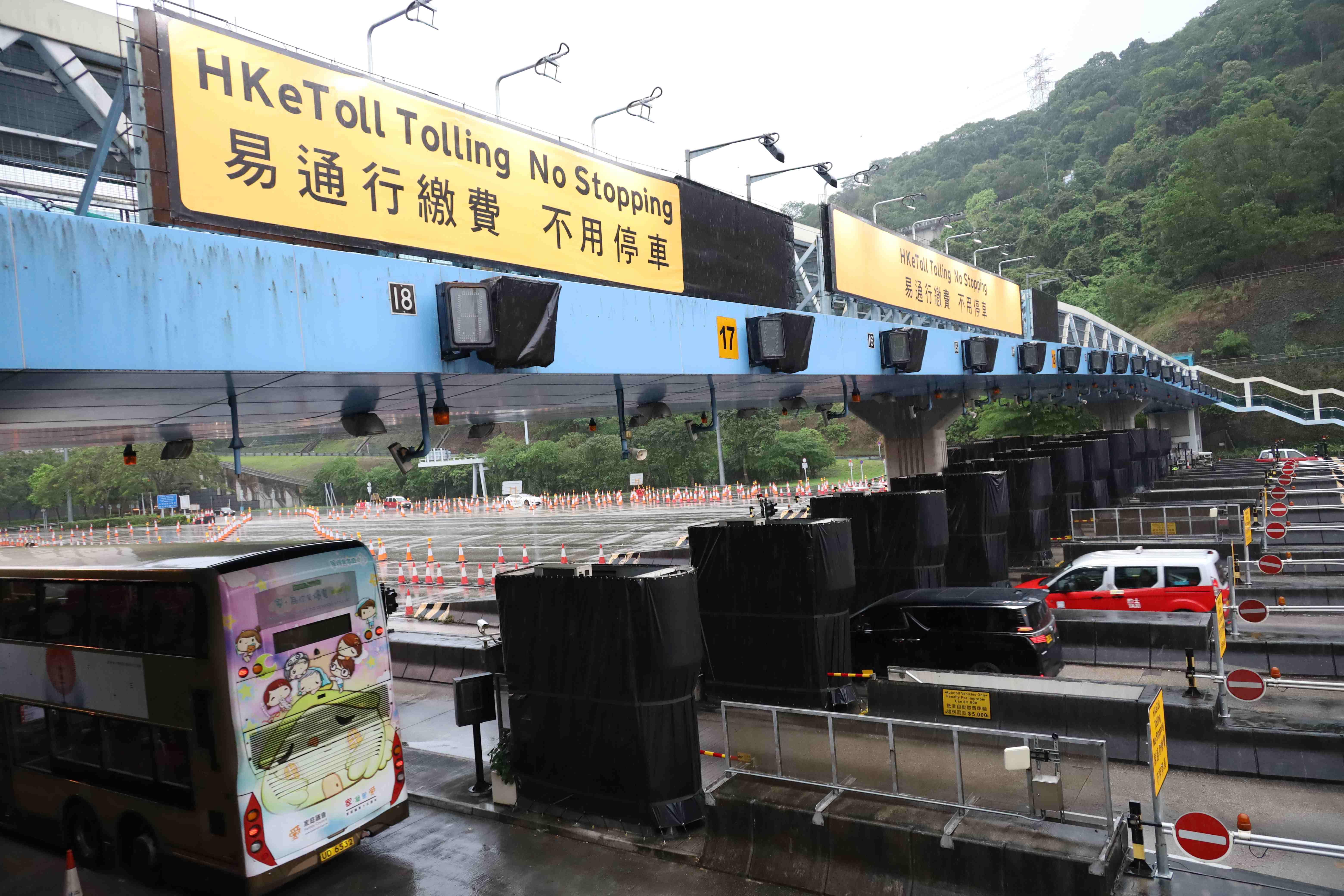 青沙管制區 易通行首天投入服務