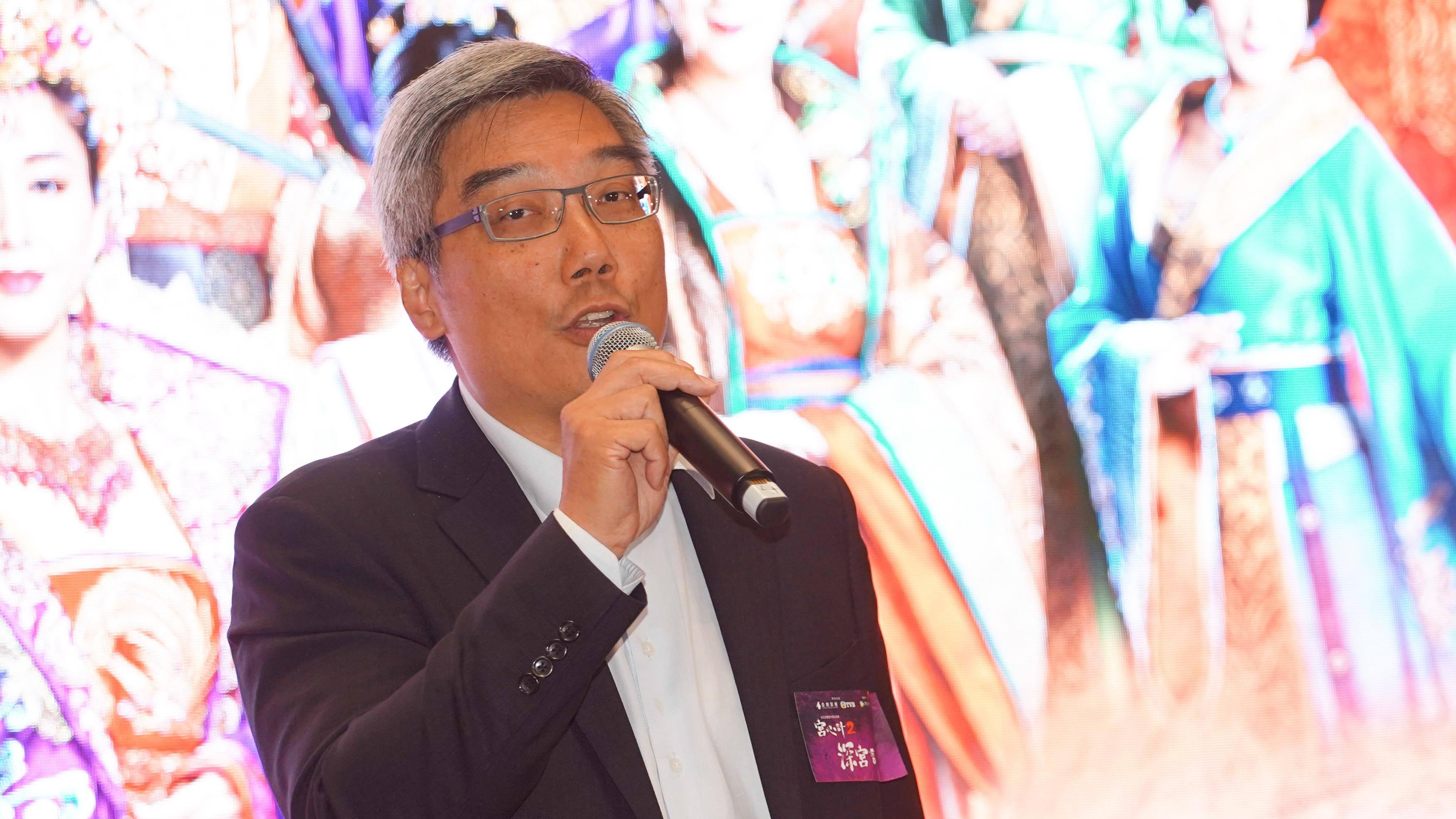 有線寬頻｜杜之克將任行政總裁　余詠珊及何哲圖夫婦同「過檔」