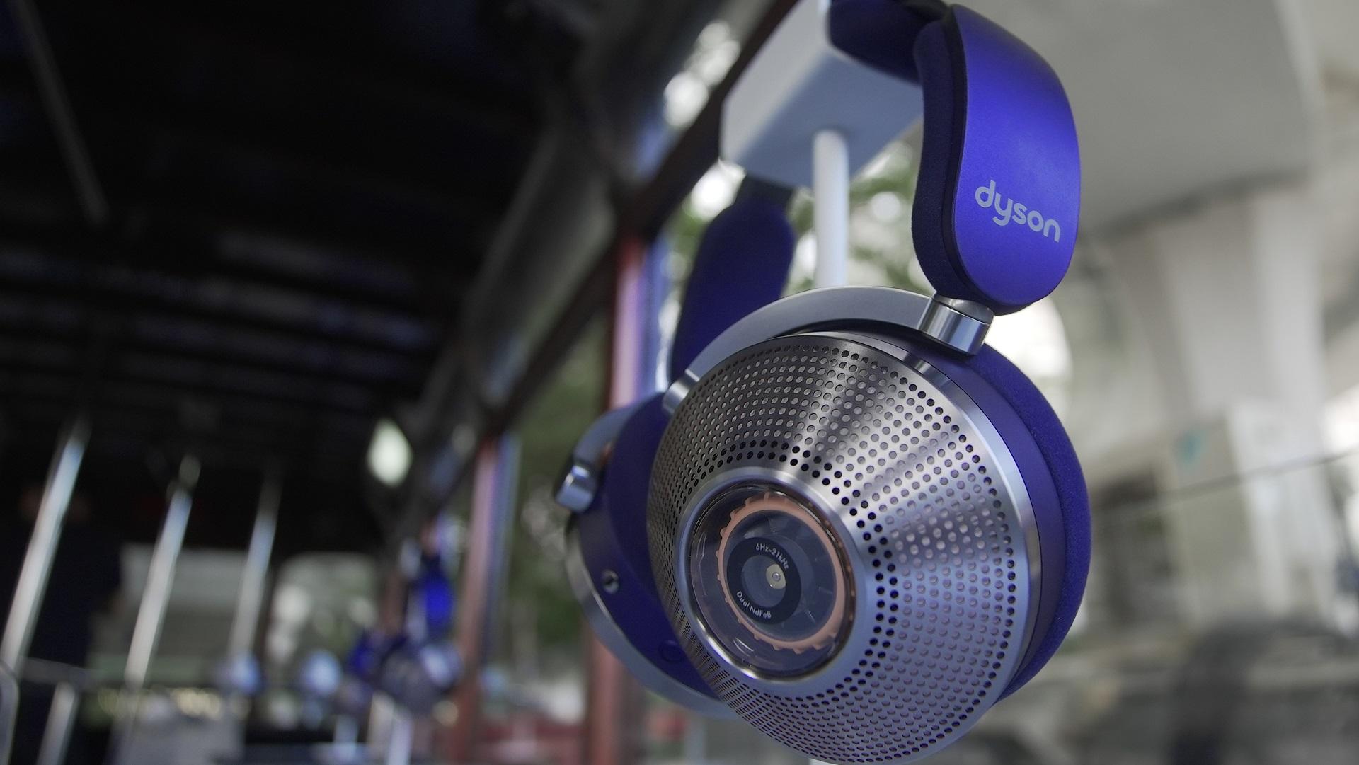 Dyson Zone空氣淨化耳機上市 官方搞4天快閃電車體驗之旅