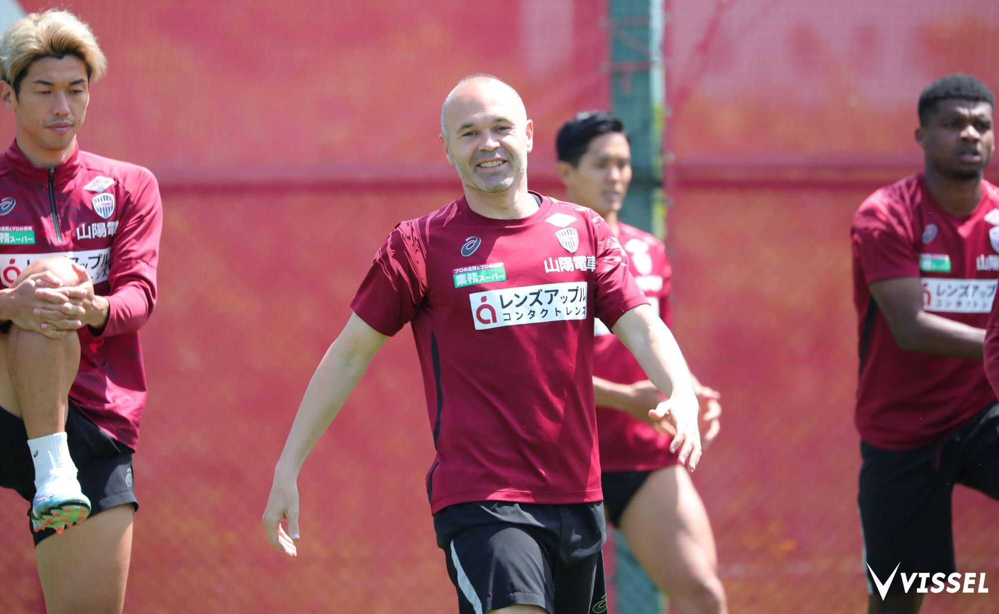 前西班牙國腳恩尼斯達傳近日會宣布掛靴。(神戶勝利船Twitter)