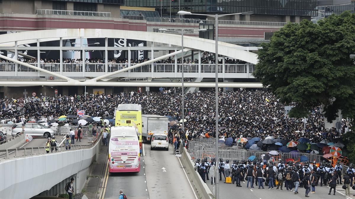 2019年6月12日大批示威者在金鐘夏慤道聚集。(資料圖片／林俊源攝)