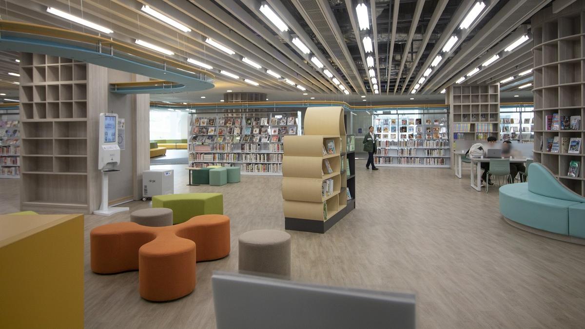 公共圖書館近日被發現把部分政治學者或民主派人士的書籍下架。(資料圖片／蘇文傑攝)