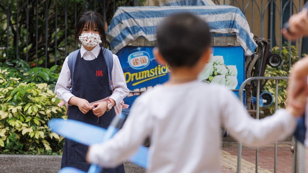 佩戴口罩有助預防傳播呼吸道病毒。(資料圖片／蘇文傑攝)