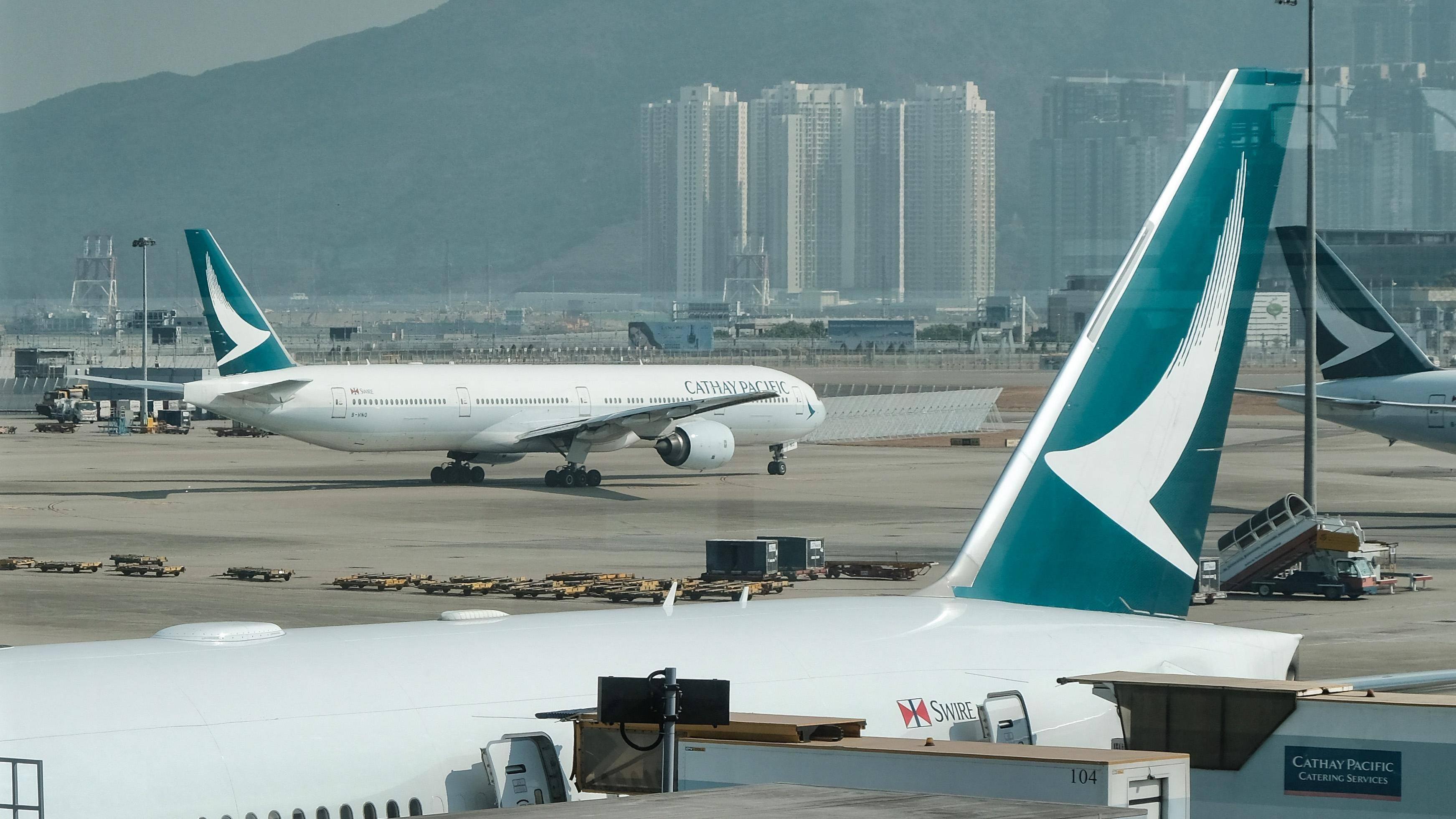 國泰空姐歧視風波｜疑國泰空姐大鬧舉報者「無恥玩錄音」　再批公司跪低