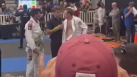 朱克伯格參戰巴西柔術賽 疑鬧裁判後贏得一金一銀(有片)