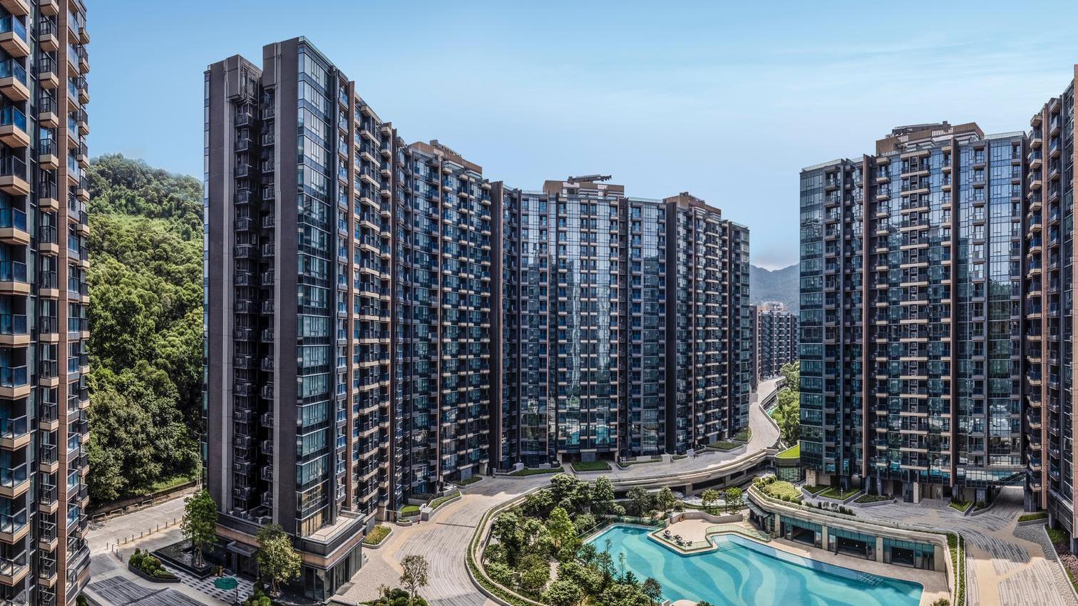 大埔天鑽最新錄低層兩房戶租賃成交，獲3位內地生以每月21,500元合租，呎租37.1元。