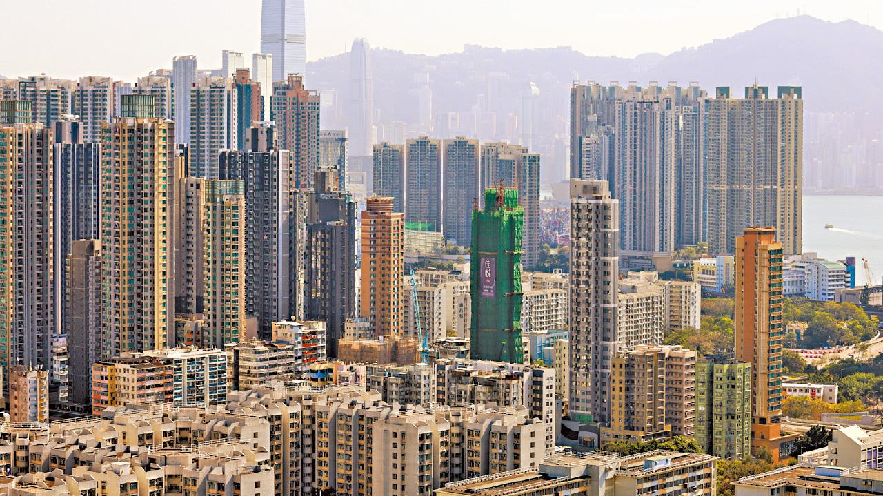 放寬按揭成數 或助「換樓」自用市民 陳茂波：正與金管局研究 稍後公布措施