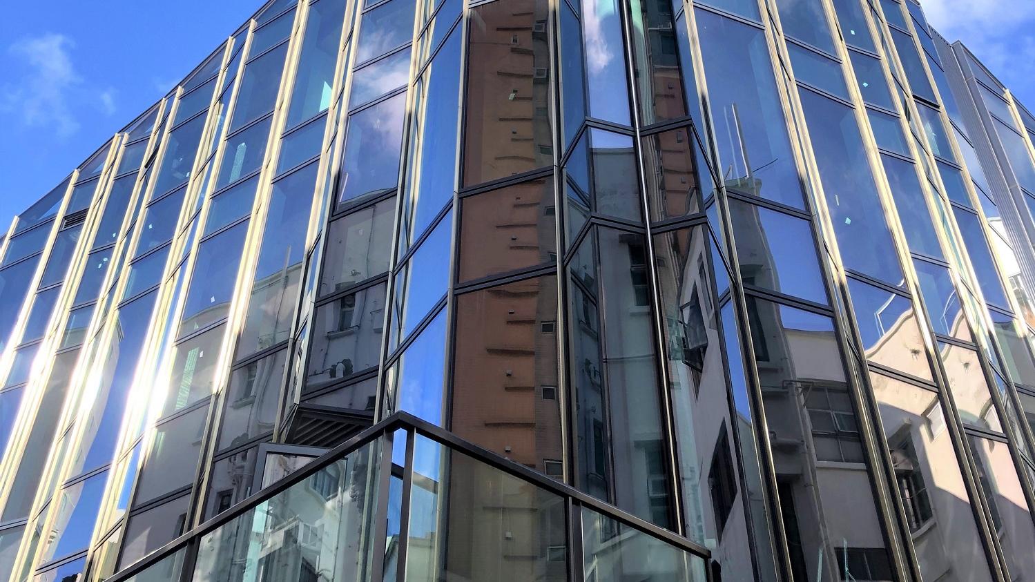 現樓豪宅項目東半山大坑宏豐臺10號，將以股份形式放售，市場估計市值約5.5億港元。