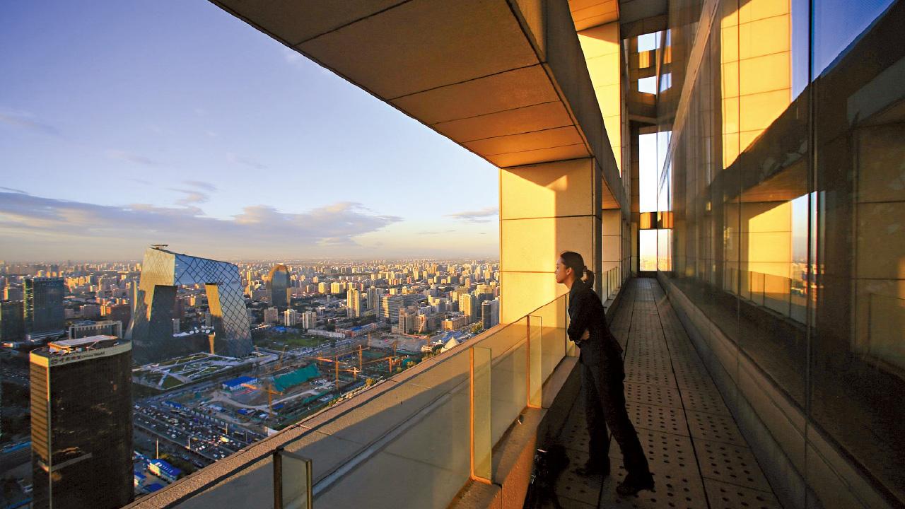 未敢樂觀｜港股上試萬九關 技術反彈留意蟹貨區阻力