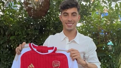 夏維斯落實加盟阿仙奴。