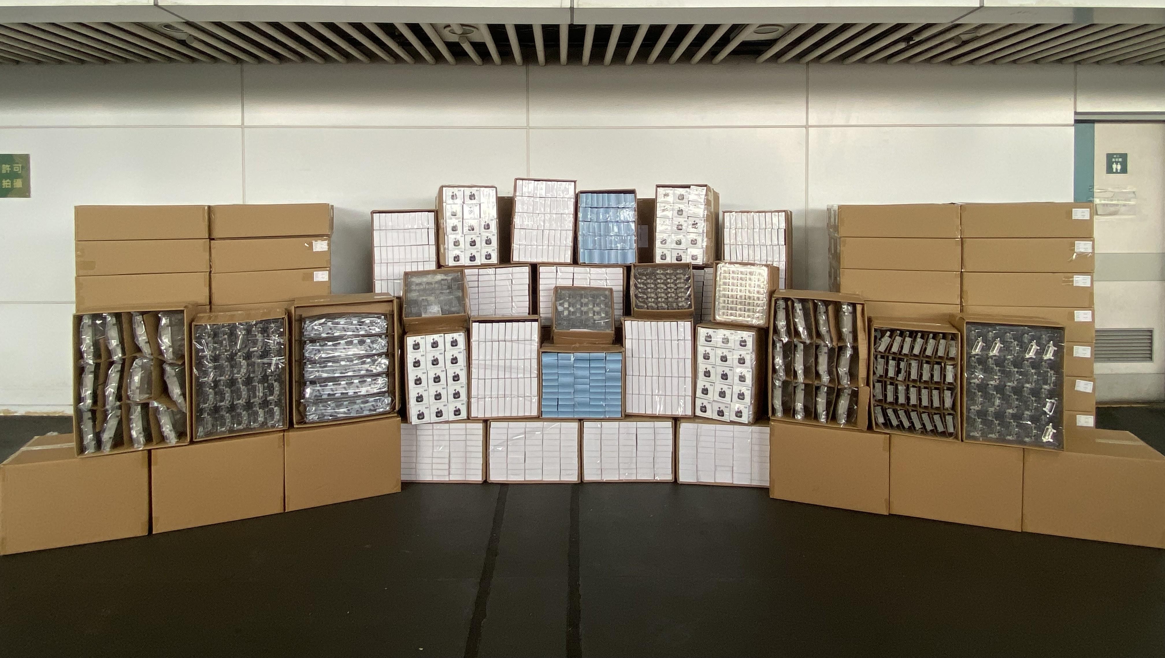 海關檢72萬元藍牙耳機及打印機零件懷疑走私物品