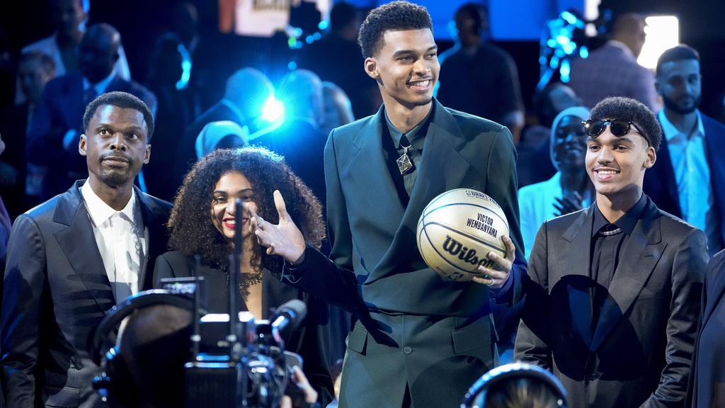 雲班耶馬一如預期成為選秀狀元。(美聯社)