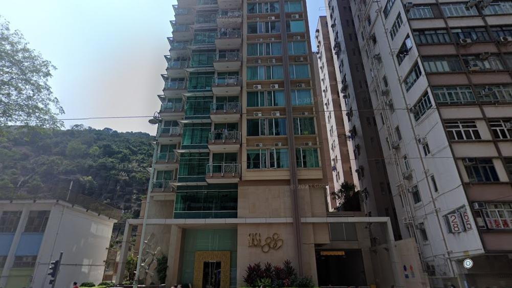 鰂魚涌單幢樓CASA 880新近錄是罕有五房大戶租賃成交個案，新租客為外籍人士，以4.3萬元承租，呎租42.7元。