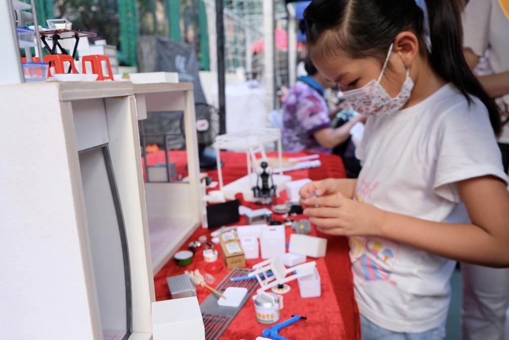 賽馬會「三房兩廳開檯食飯」社醫共生計劃，今舉行活動開幕誌慶暨嘉年華。