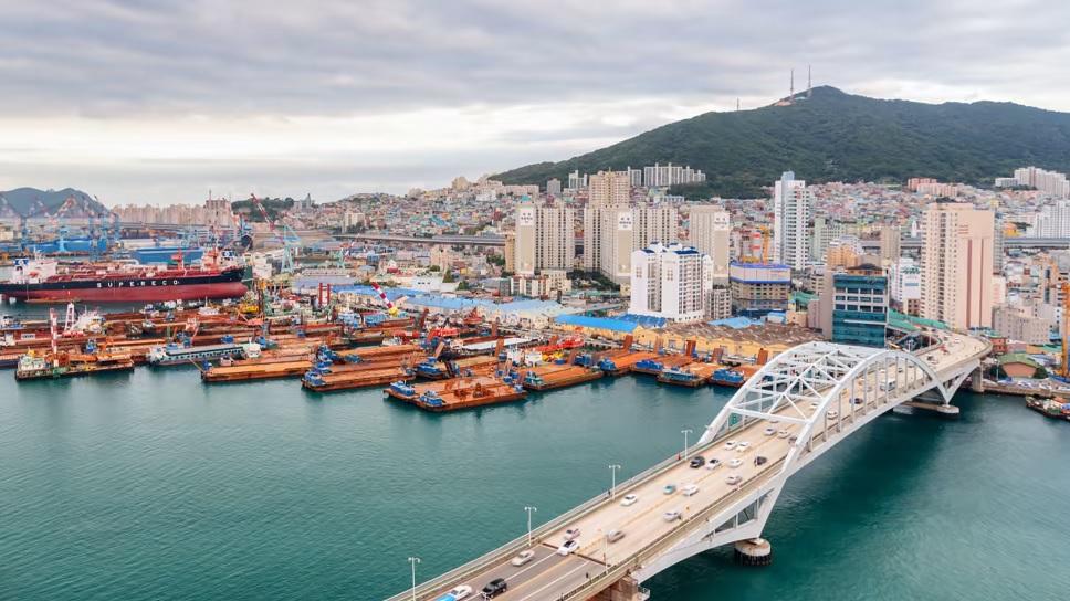 南韓釜山市發生小學生毆打老師案件。(互聯網)