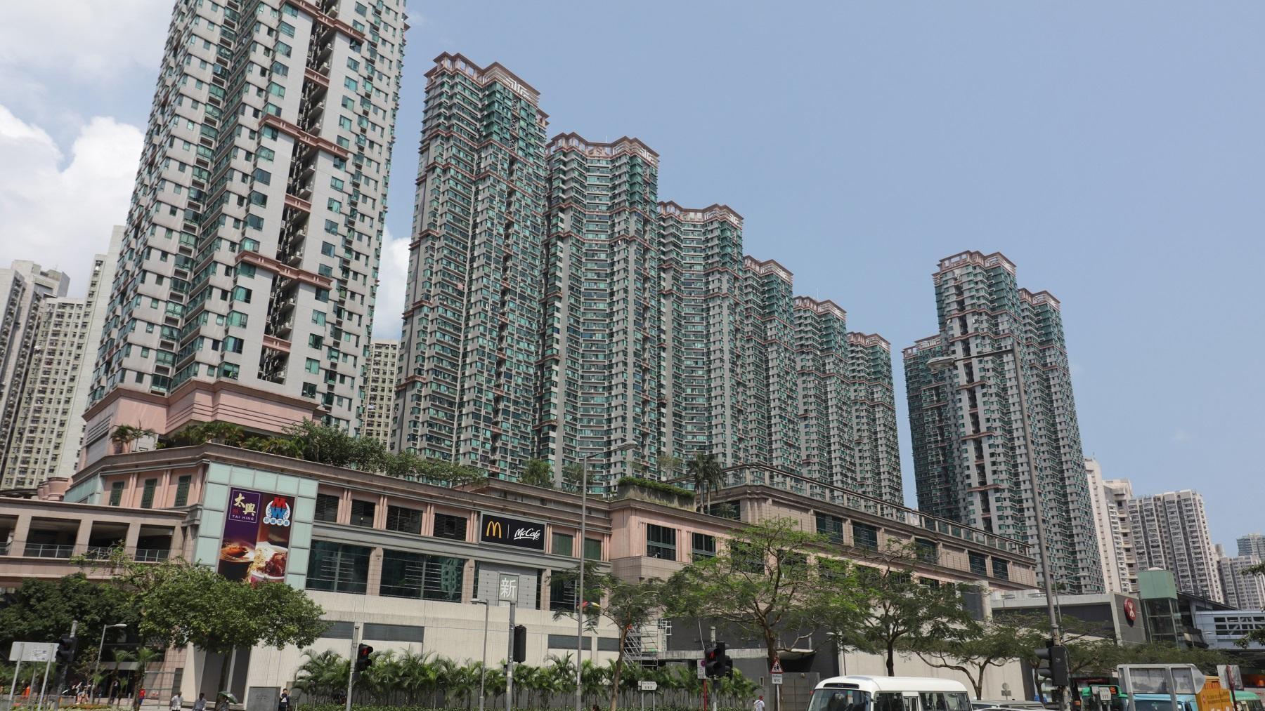 將軍澳新都城續現低價成交，新近錄1期兩房劈價120萬元易手，成交價660萬。