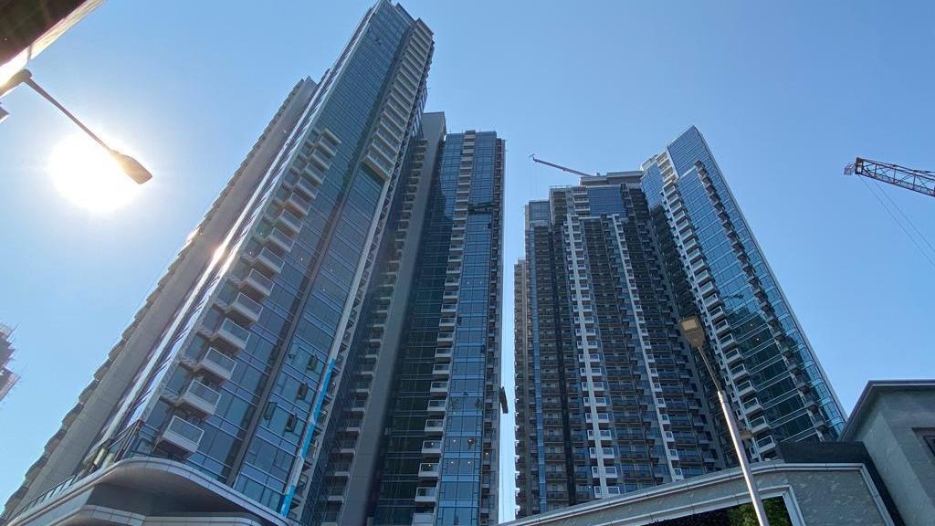 港島南岸第1期晉環車位在上月發售，售價高達380萬至410萬元，項目至今已售出26個車位。(資料圖片)