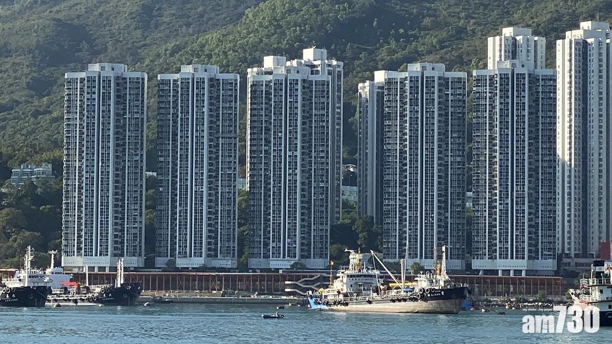 荃灣灣景花園本月至今暫錄2宗買賣成交，其中高層東南全海三房戶，以990萬元沽出，原業主帳面大賺748萬元退場。