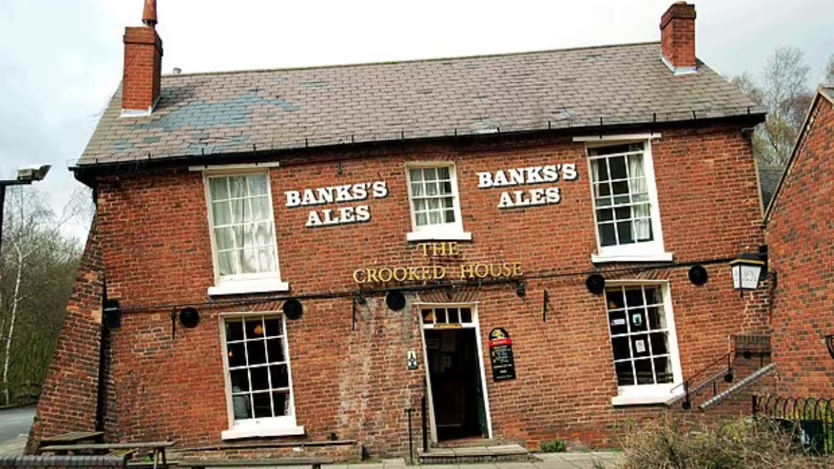 錢幣識向上碌 顧客未飲酒已見暈！192年歷史英怪奇酒吧易手 或從此消失