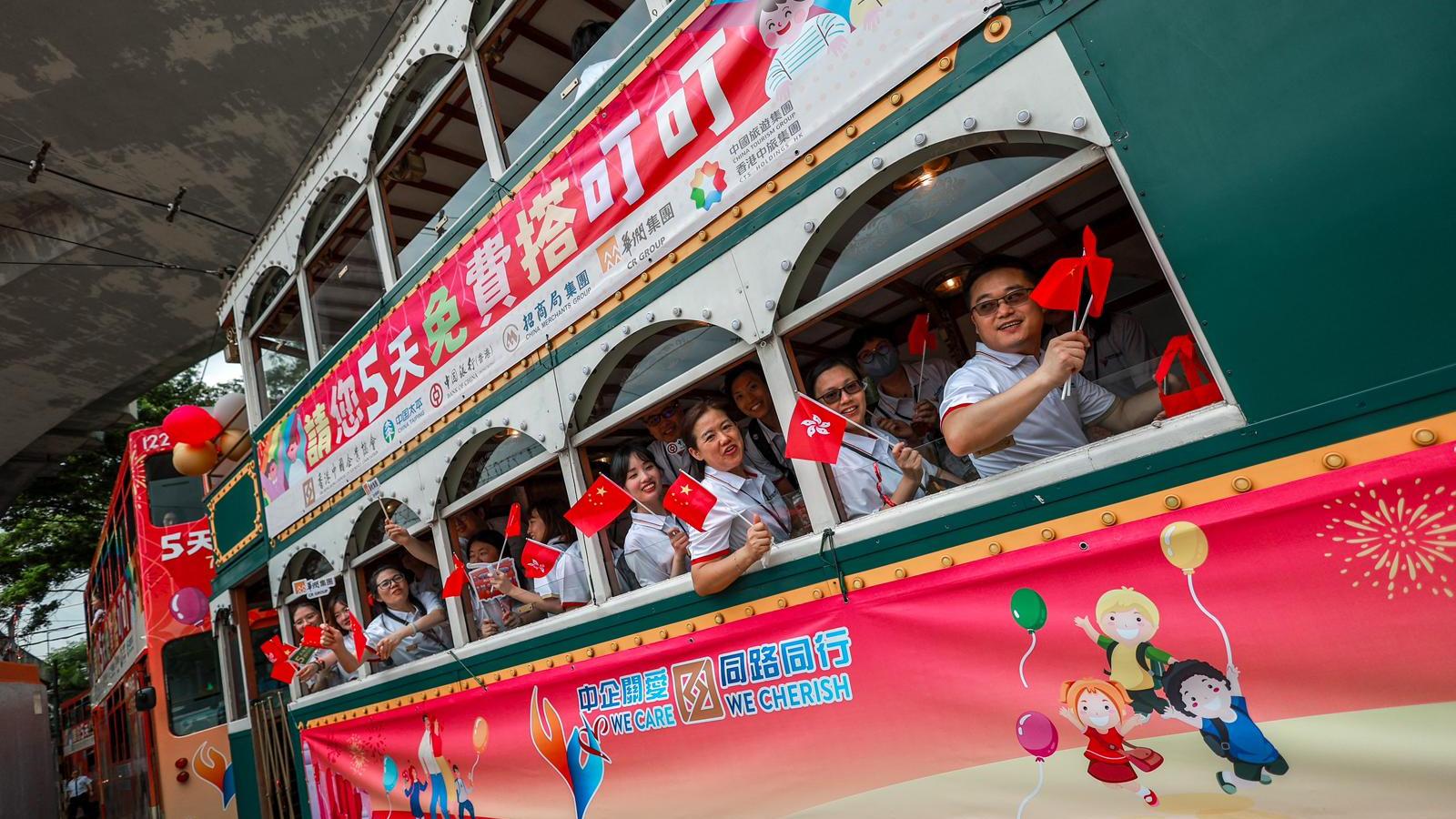 七一多種交通工具免費「任搭」，市民：令大家快樂一點。