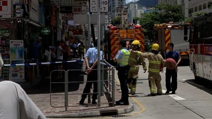 警方及消防接報到場，封鎖一段路面。(土瓜灣之友@fb圖)