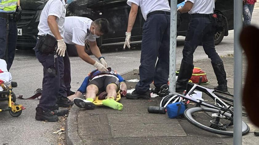 單車男飛墮地面