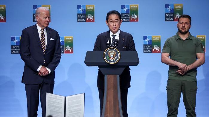 岸田文雄出席北約峰會。(路透社)