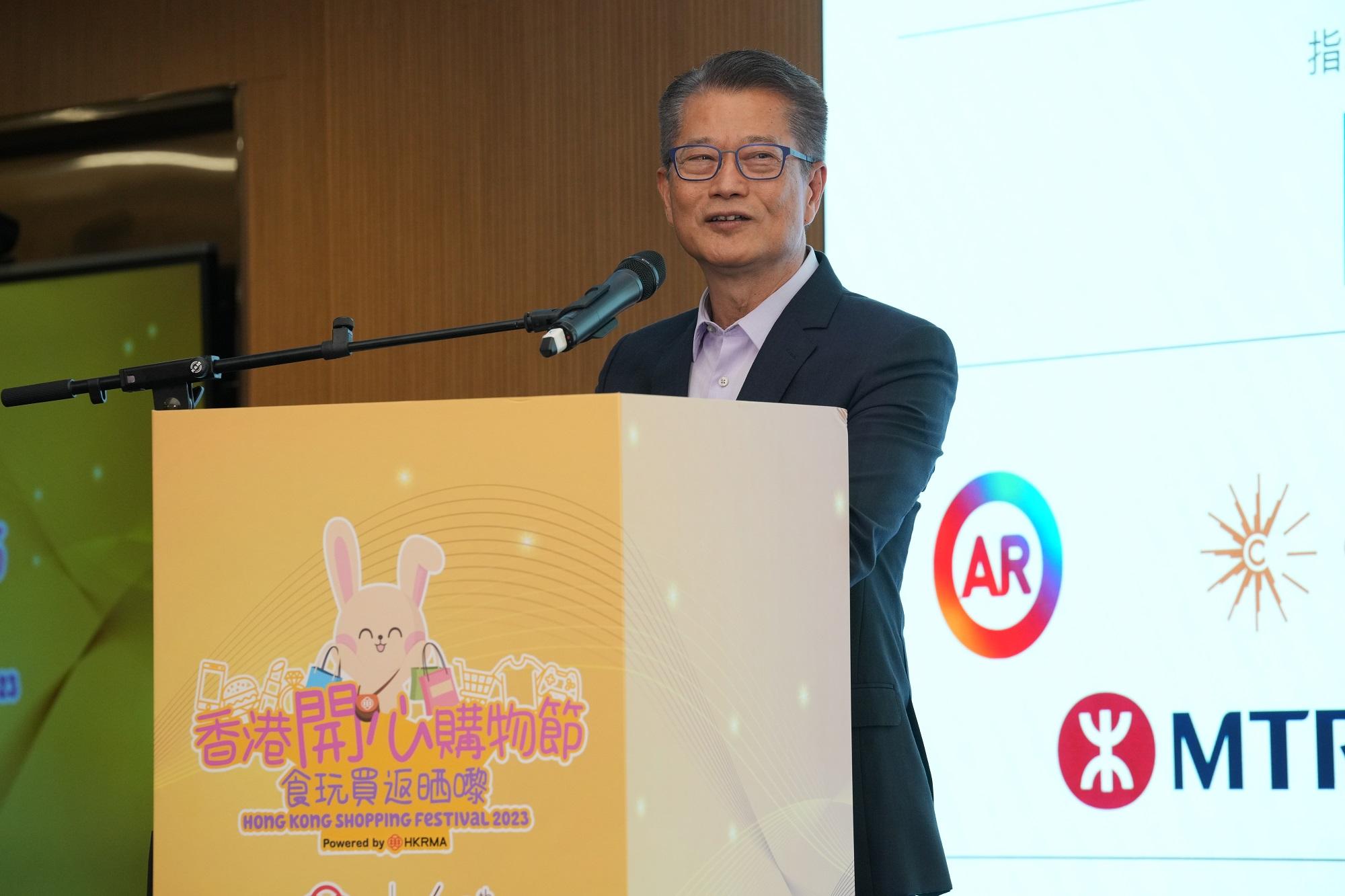 陳茂波指「開心香港」系列活動為市民提供周末好去處。(資料圖片)