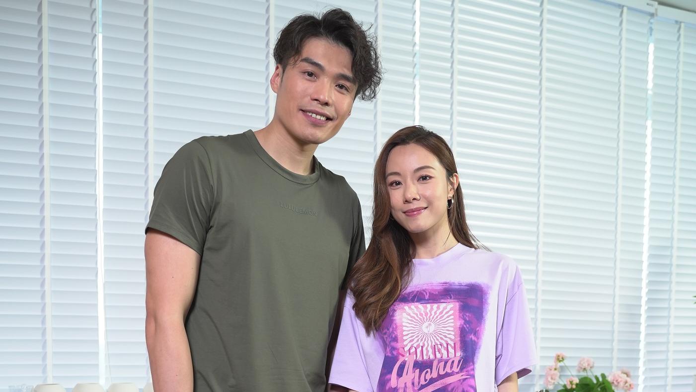 張小倫網上節目驚喜遇女神鄧麗欣 公開示愛：細個幻想過追佢