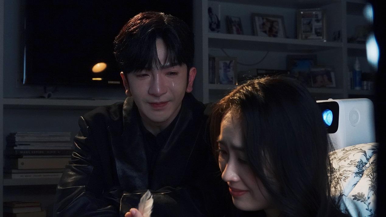 盧瀚霆真情流露爆喊拍MV  首開個人演唱會衣著破格