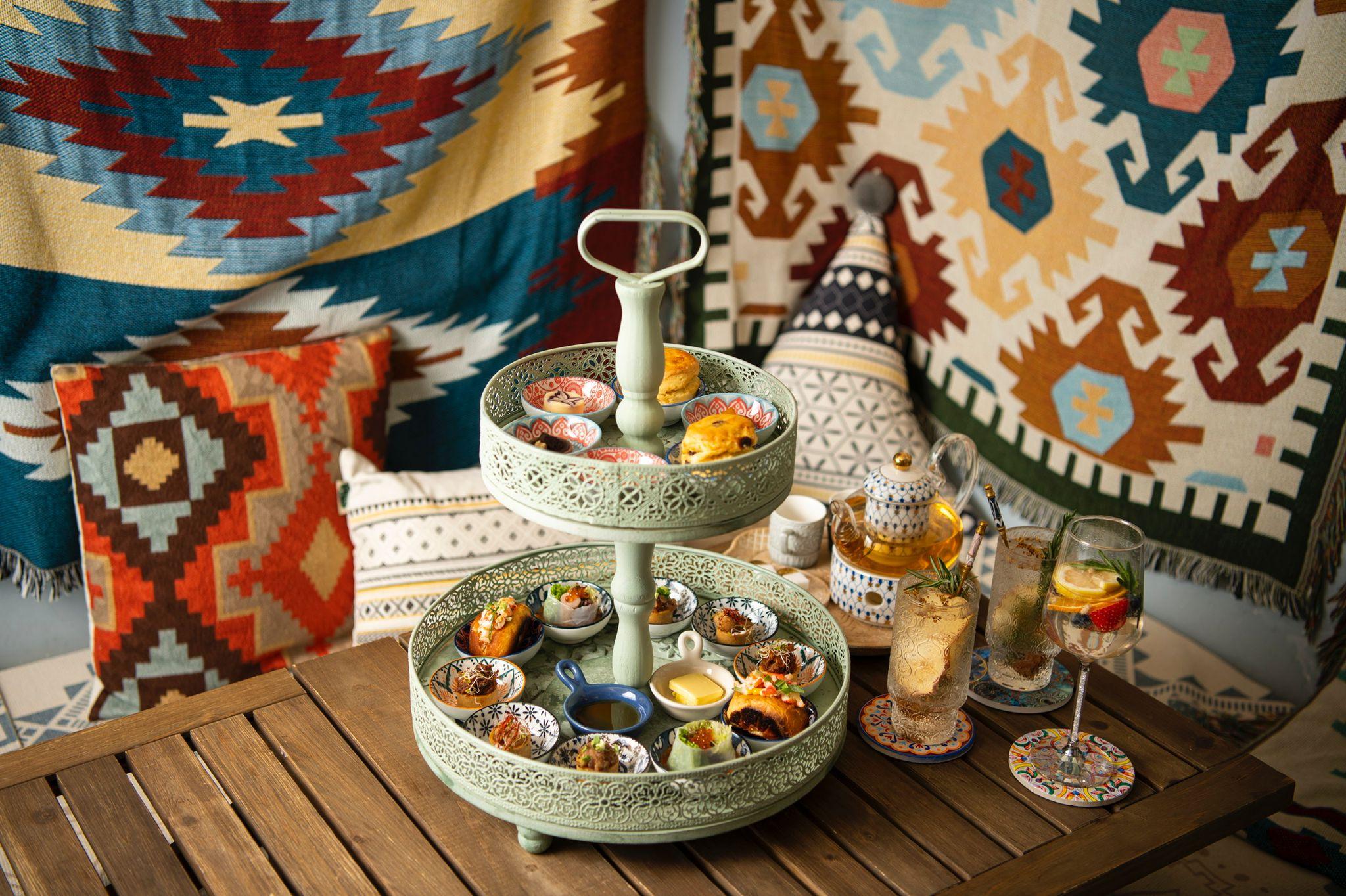 今晚9點開搶！ 上環人氣打卡Café低至半價 摩洛哥風三層架下午茶人均$158起