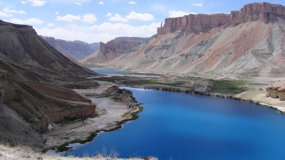 塔利班禁止婦女遊覽巴米揚省的班達米爾國家公園。(互聯網)