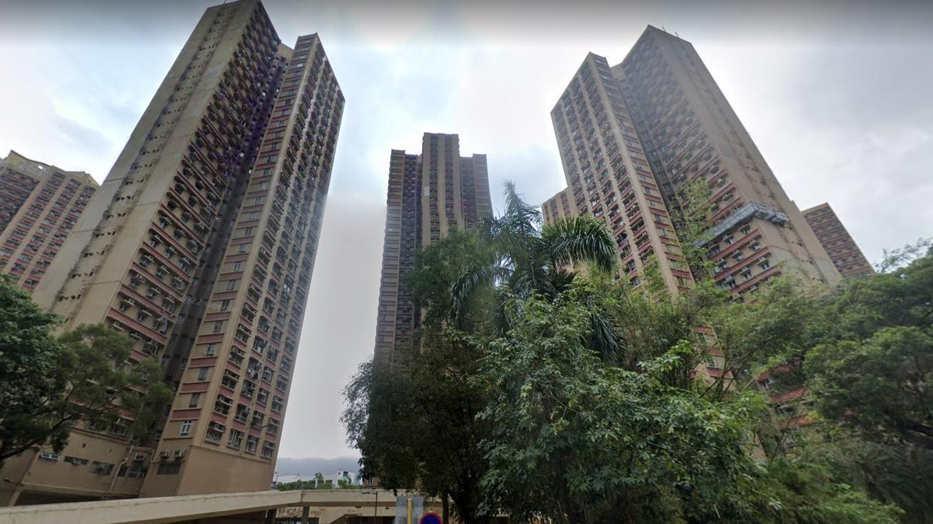 沙田居屋愉田苑一伙中層兩房戶，最新以自由市場價528萬元易手，呎價1.1萬，4年跌價72萬元。