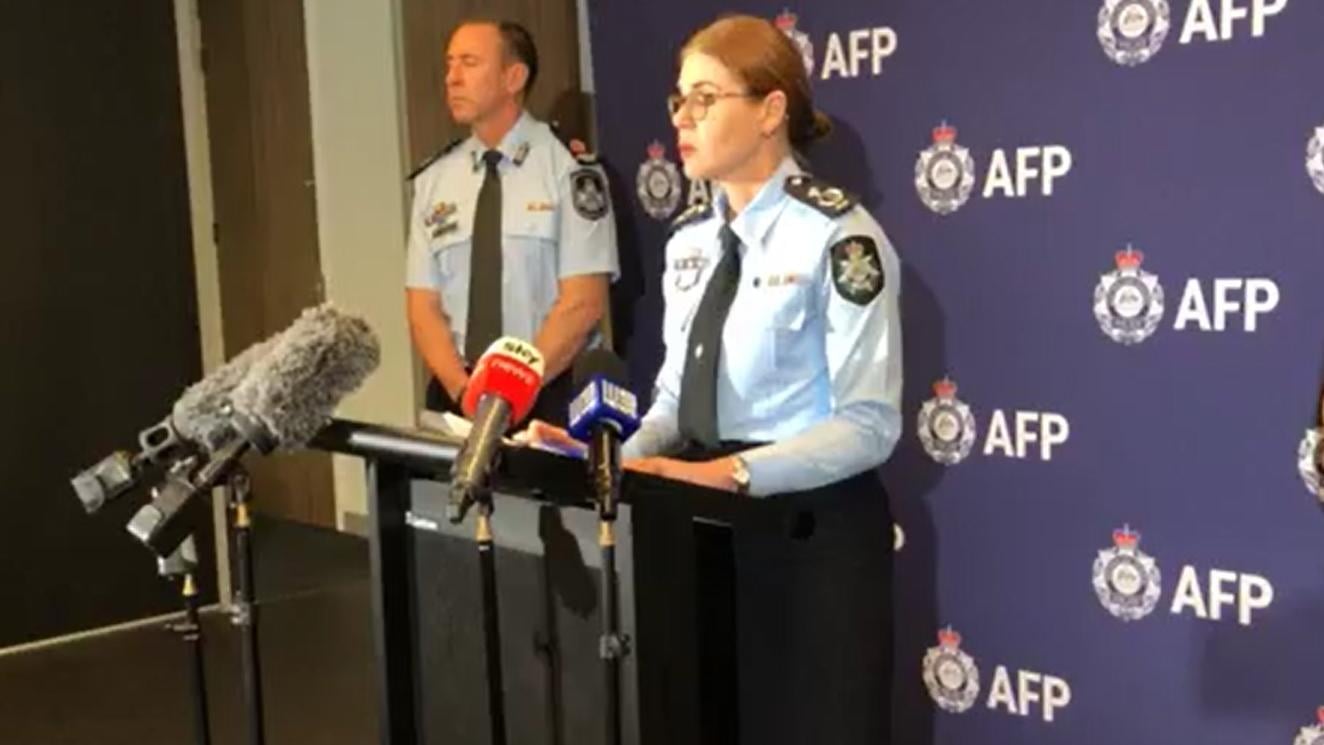 澳洲警方公布一宗嚴重兒童性侵案件。(直播截圖)