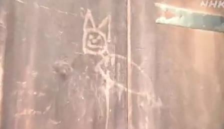 東大寺建築的大門上，被發現留下形似一隻貓的壓痕。(互聯網)